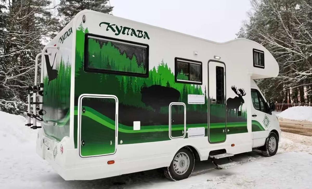 В Белоруссии появился отечественный автодом для путешествий со спальной зоной и душевой