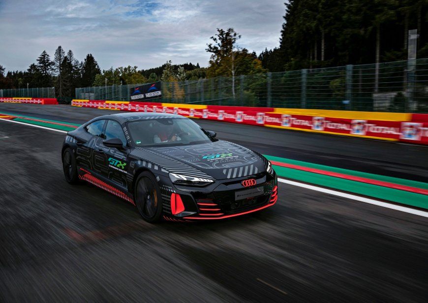 Audi-RS-E-Tron-GT-4.jpg