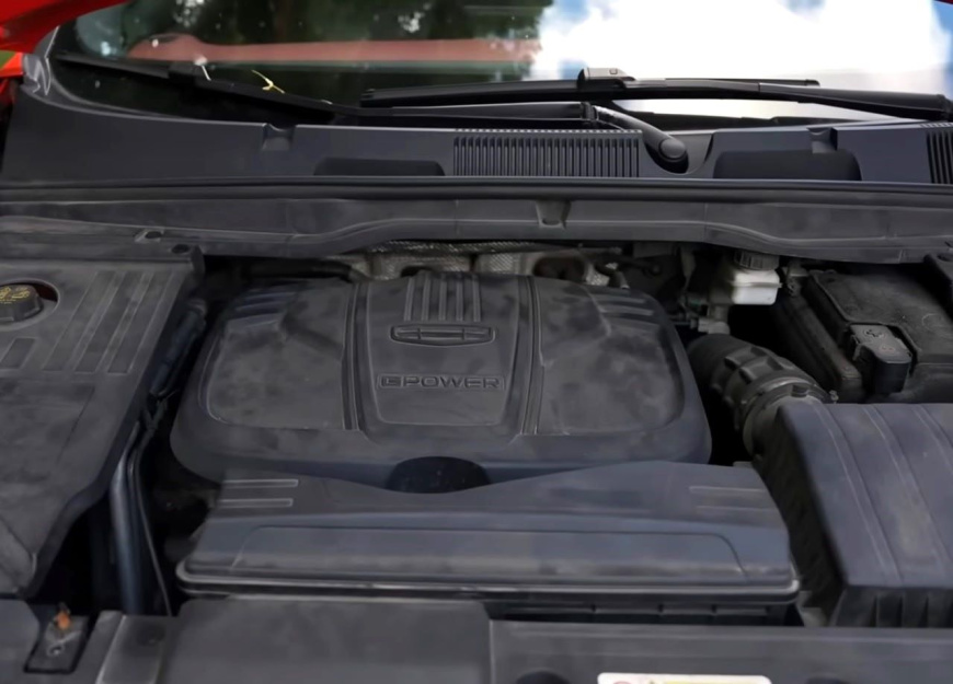 Motor_Geely_Coolray.jpg