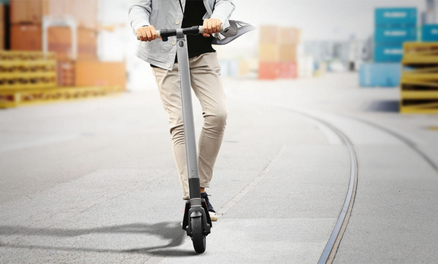 xiaomi-ninebot-electric-scooter-es1-silver-01.jpg