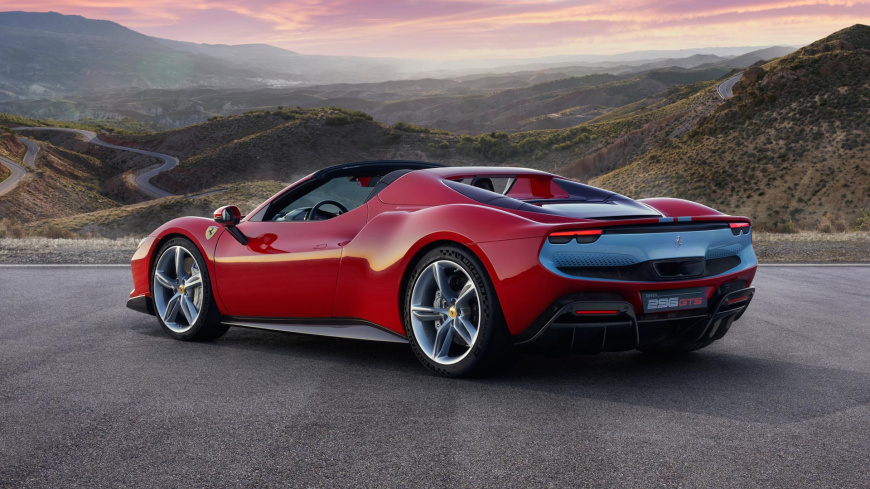 2023-Ferrari-296-GTS-00007.jpg