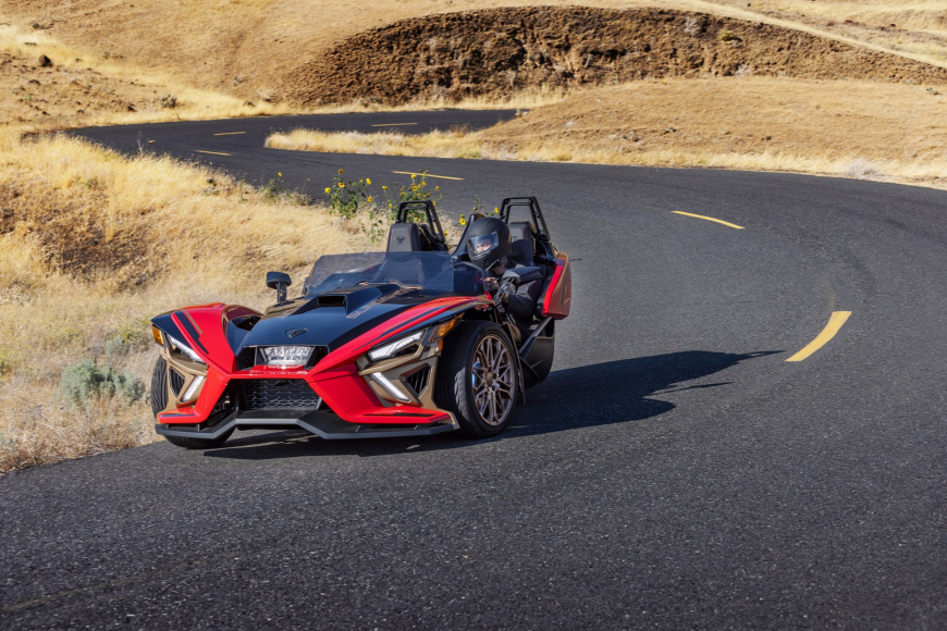 2022-Polaris-Slingshot-Signature-LE-3.jpg