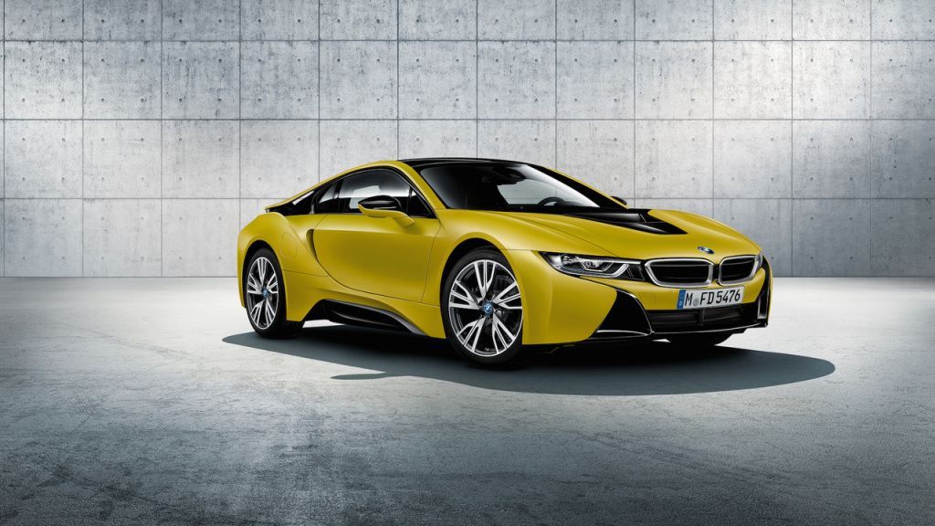 BMW I8 FROZEN BLACK AND YELLOW