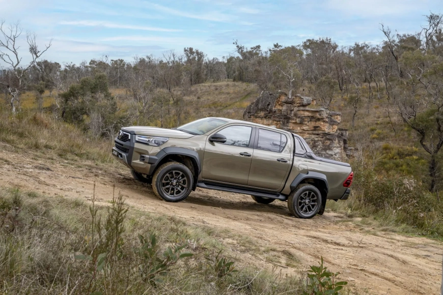 Toyota-Hilux-MHEV-Anouncement-3-2048x1366.webp