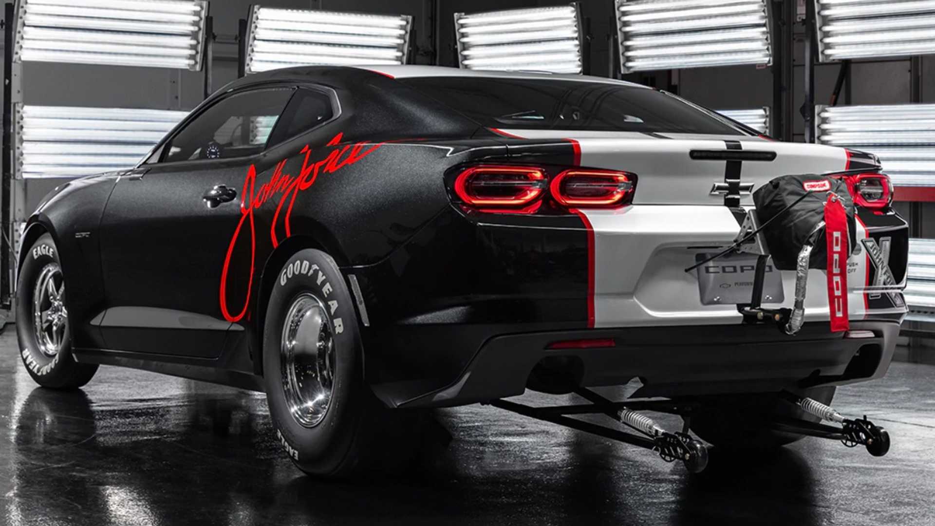 Chevrolet представит особую версию Camaro для драг-рейсинга