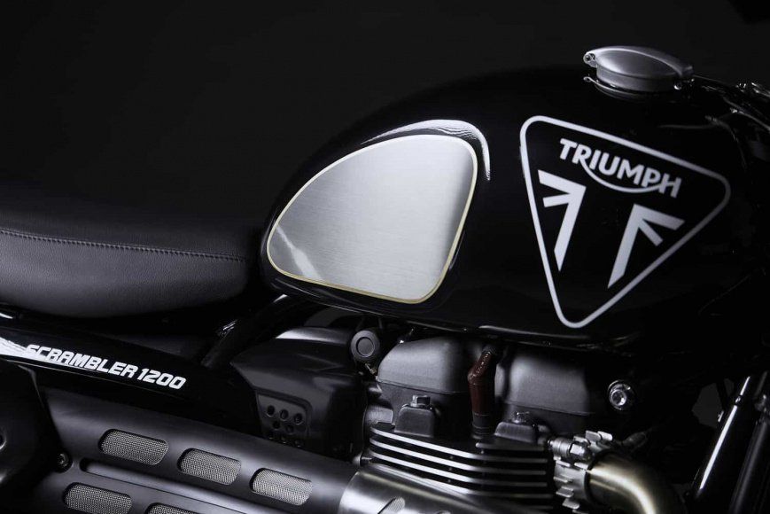 Triumph-Scrambler-1200-Bond-Edition-7.jpg