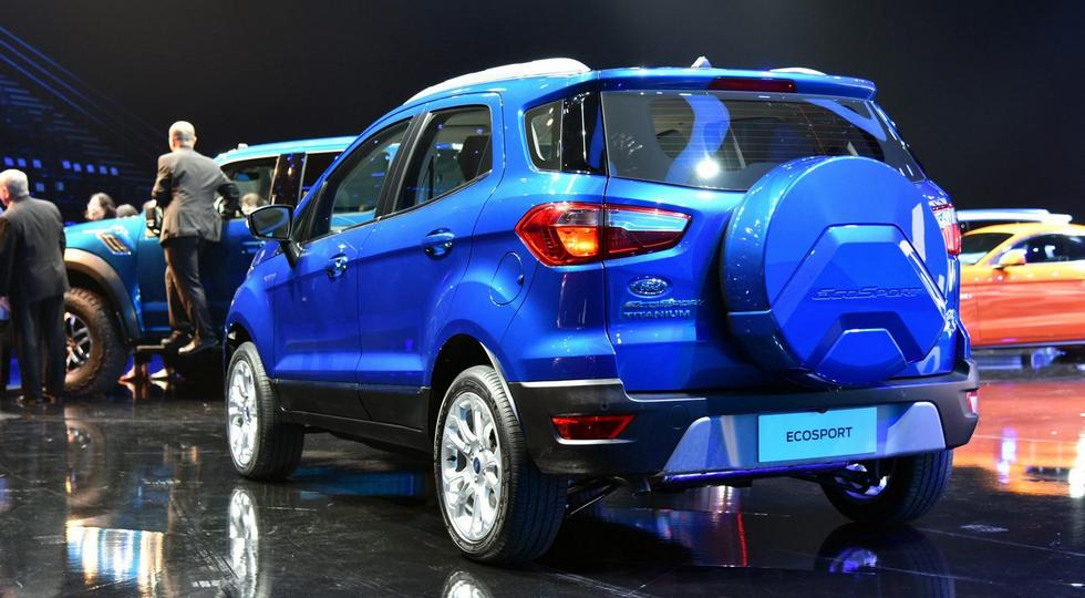Глобальная версия обновлённого кроссовера Ford EcoSport: вид сзади