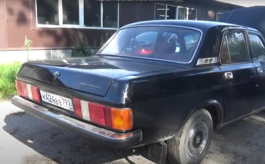 Gaz_31013_volga.jpg