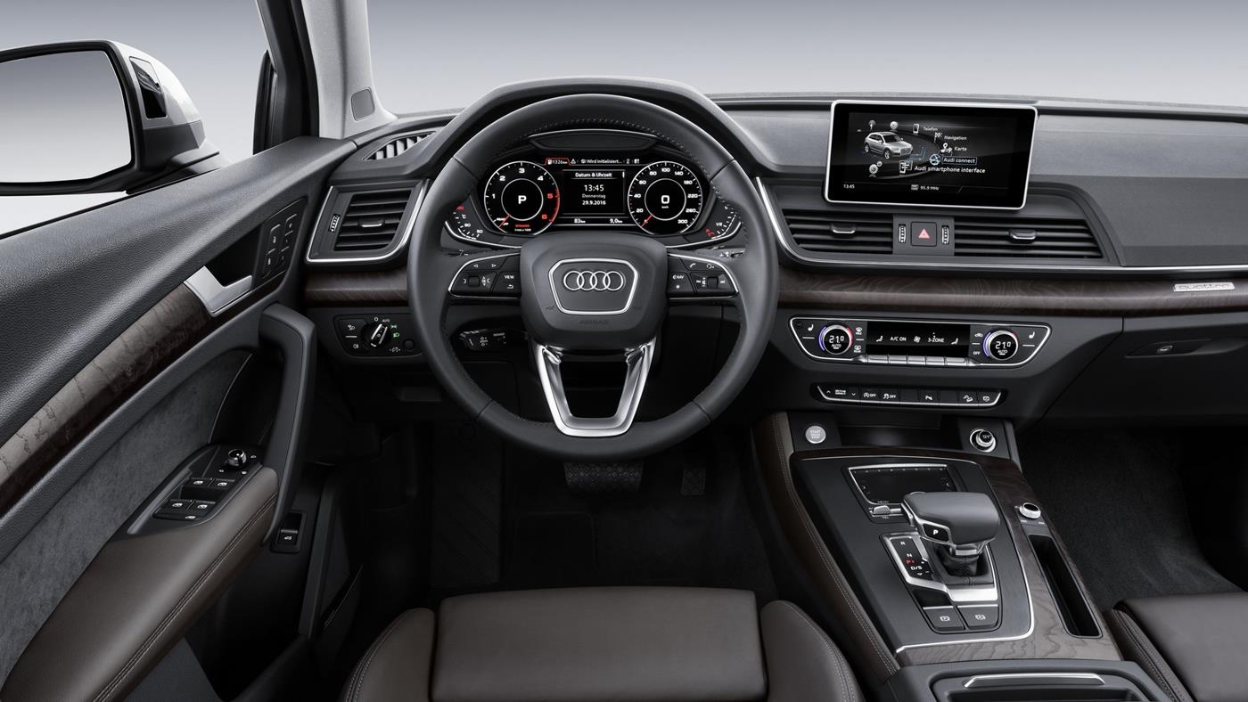 Audi-Q5-2017-18.jpg