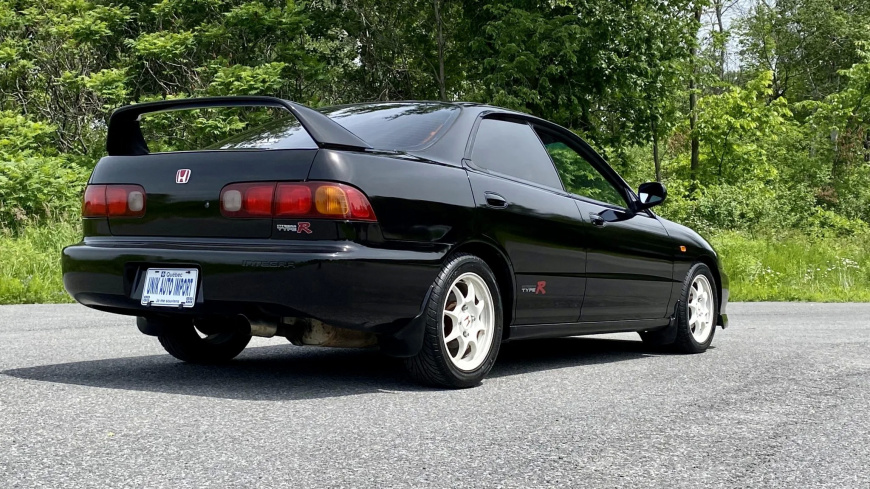 1997-Honda-Integra-Type-R-4.jpg