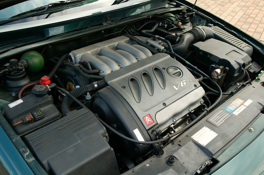 motor_Citroen_XM_V6.jpg