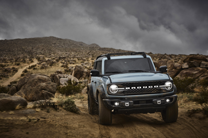 2021-Ford-Bronco-2.jpg