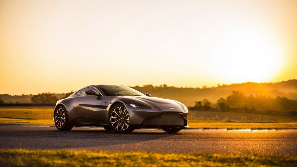 Aston Martin Vantage Aston Martin Vantage