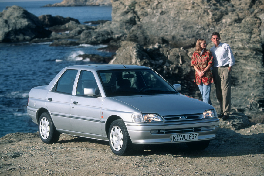 1992-Ford-Orion-Ghia.jpg