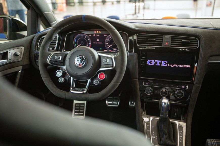 VW-Golf-GTE-HyRACER-Concept-3.jpg