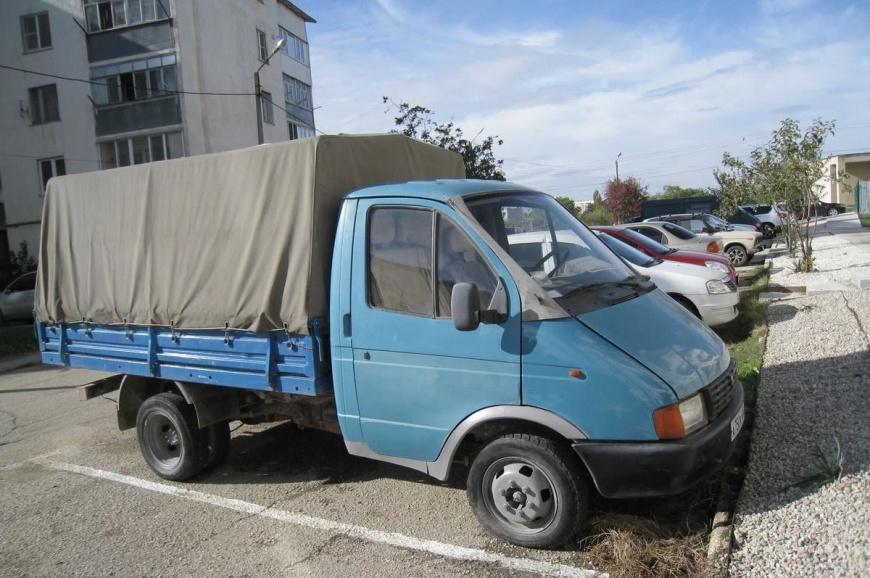 gaz-3302.jpg gaz-3302.jpg