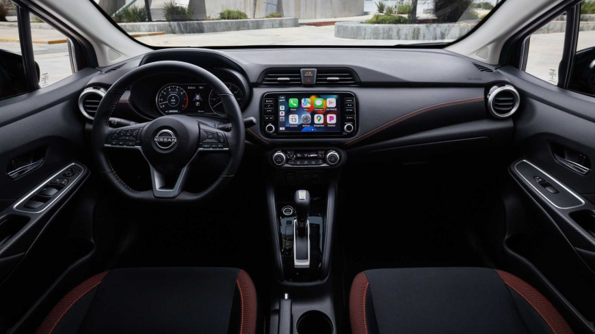 2023-nissan-versa-interior.jpg