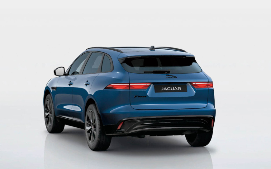 Jaguar-F-Pace-And-F-Type-Japan-8.jpg