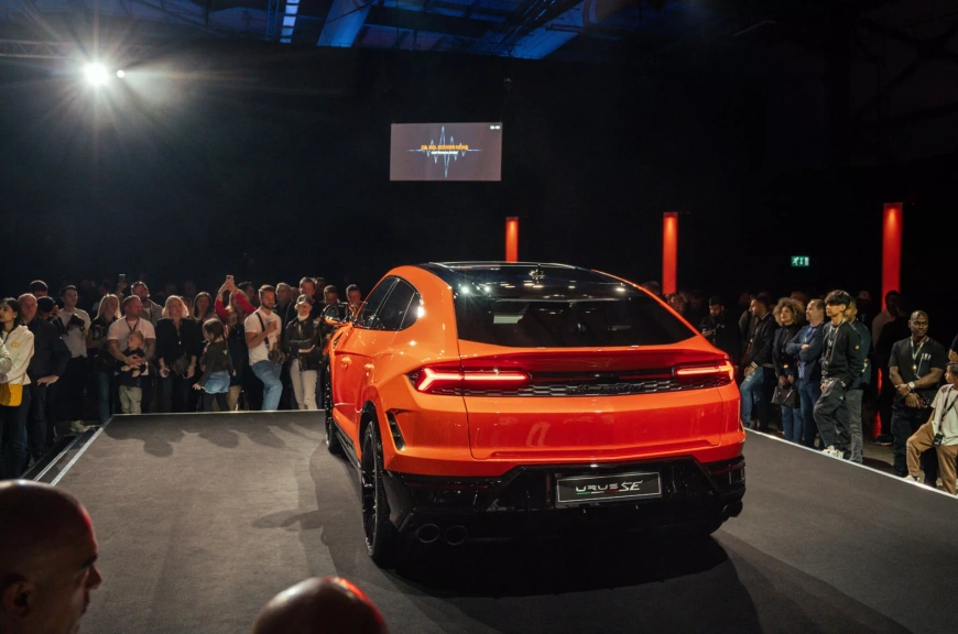 Lamborghini-Urus-SE-PHEV-00003-2048x1355.webp