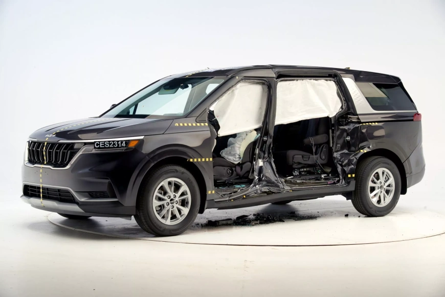 2024-Kia-Carnival-IIHS-Crash-Test-2-3-2048x1367.webp