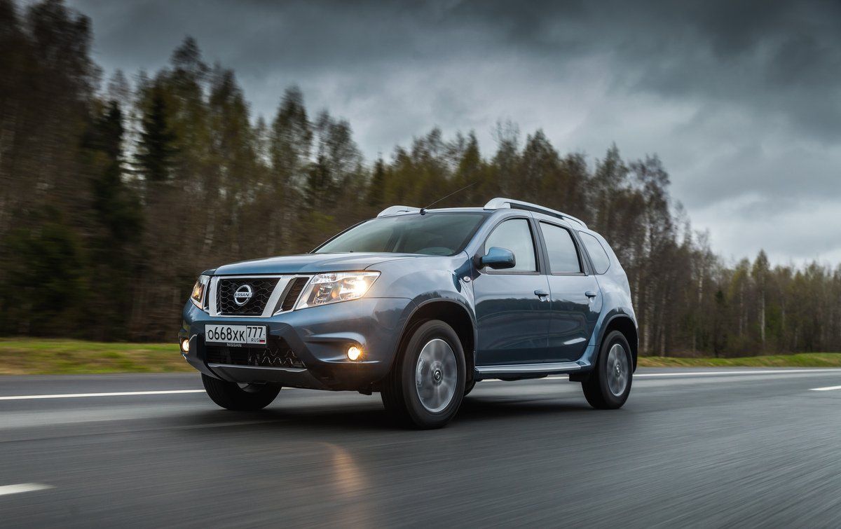 Nissan_Terrano_2019.jpg