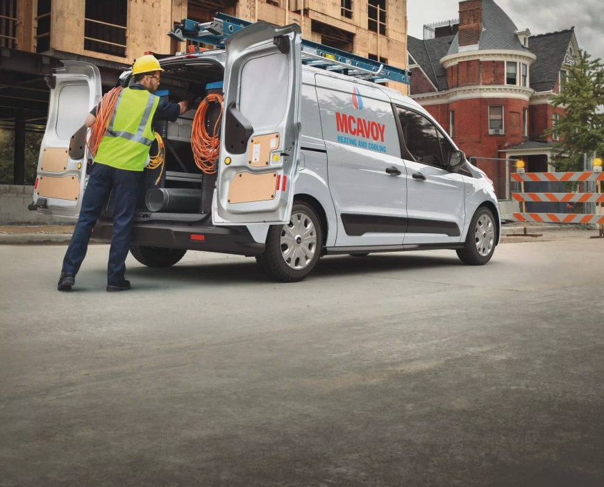 2021-Ford-Transit-Connect-6.webp