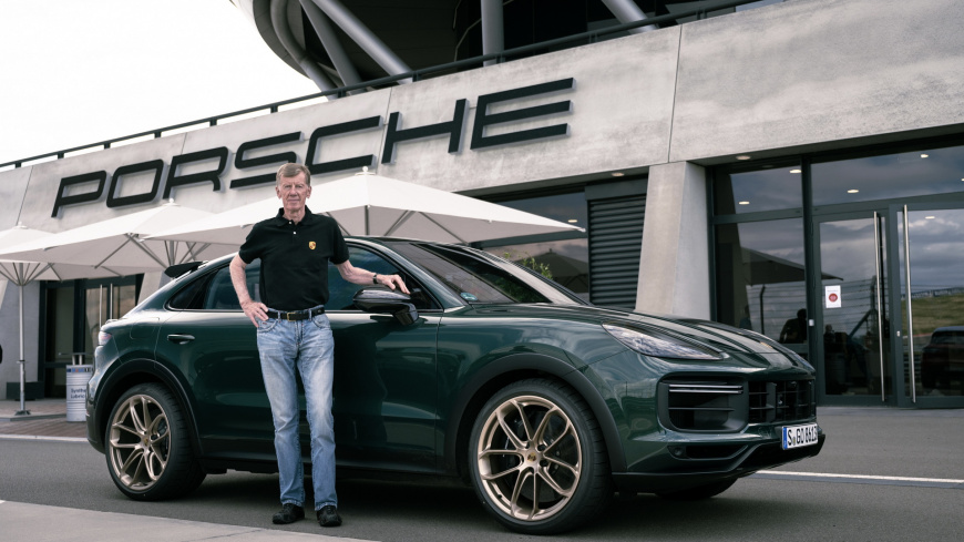 Porsche-Cayenne-20th-Anniversary-11.jpg