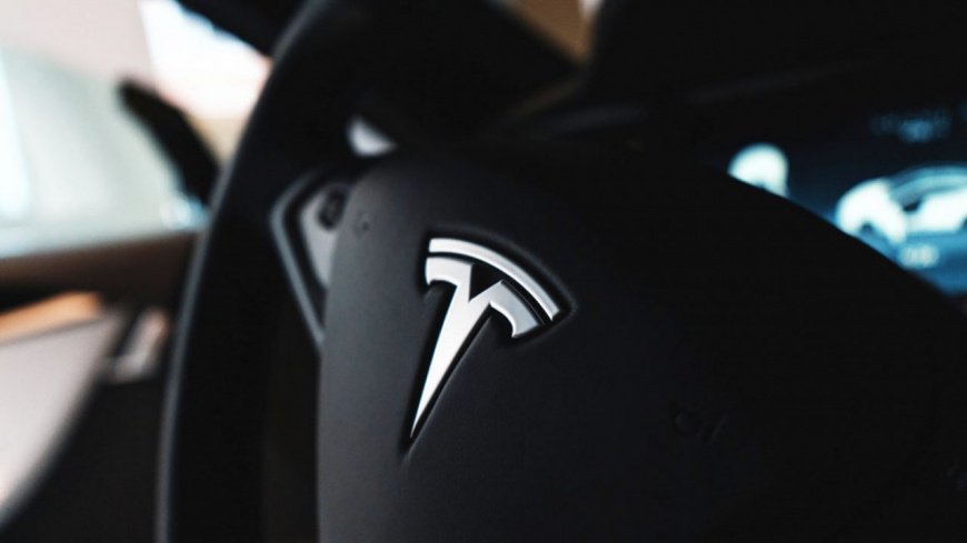 tesla-steering-wheel-1280x720.jpg