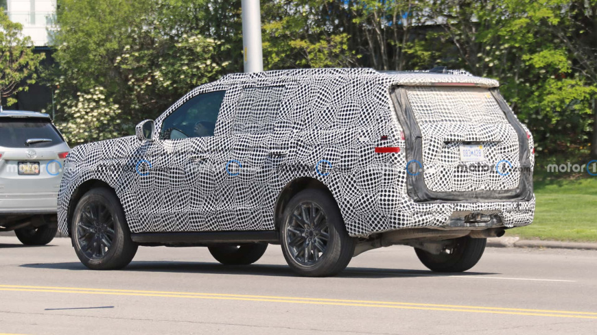 next-gen-ford-expedition-rear-view-spy-photo.jpg
