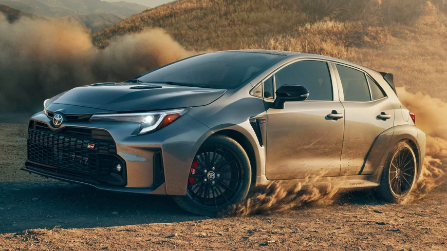 2023-Toyota-GR-Corolla-Circ.webp 2023-Toyota-GR-Corolla-Circ.webp