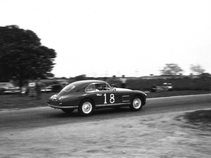 1950-Aston-Martin-DB2-19.jpg