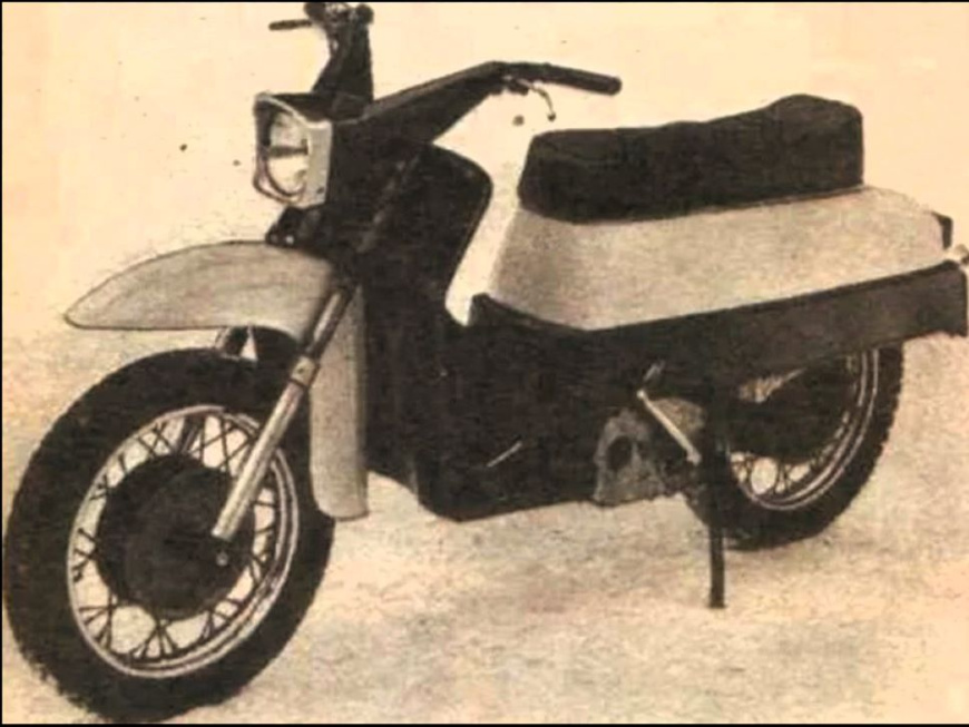 sovetskiy_motoroller_konek_gorbunok.jpg
