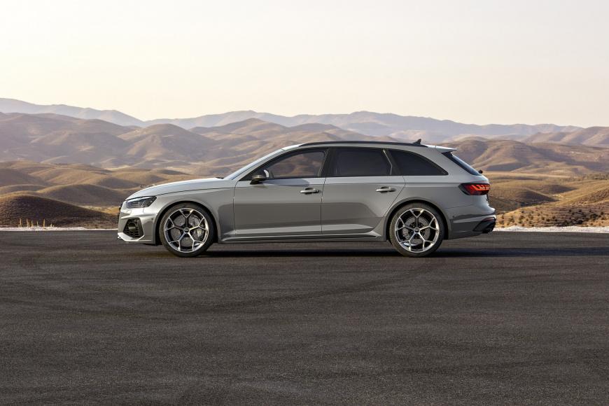 Audi-RS-4-Avant-With-Competition-Plus-Package-13.jpg