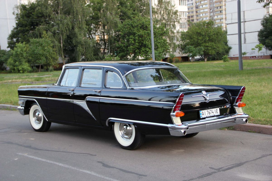gaz-13.jpg gaz-13.jpg