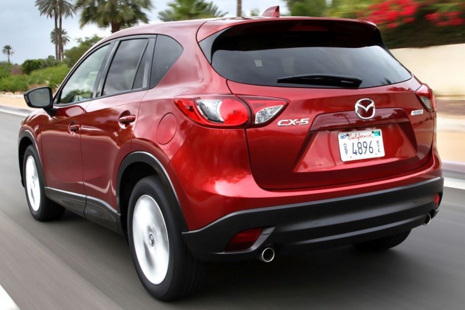   На фото Mazda CX-5 2011-2013 года