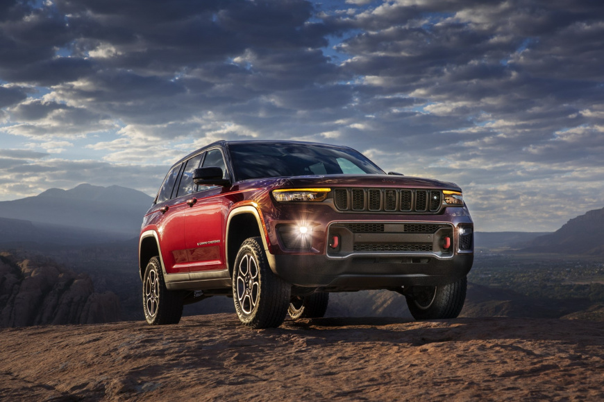 2022-Jeep-Grand-Cherokee-80-1.jpg