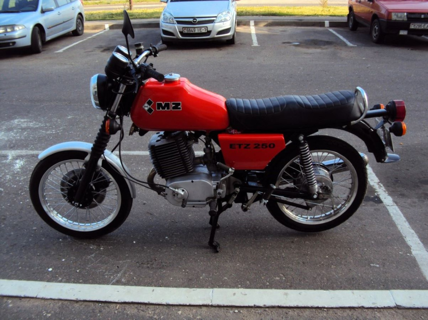 moto_MZ_ETZ_250.jpg