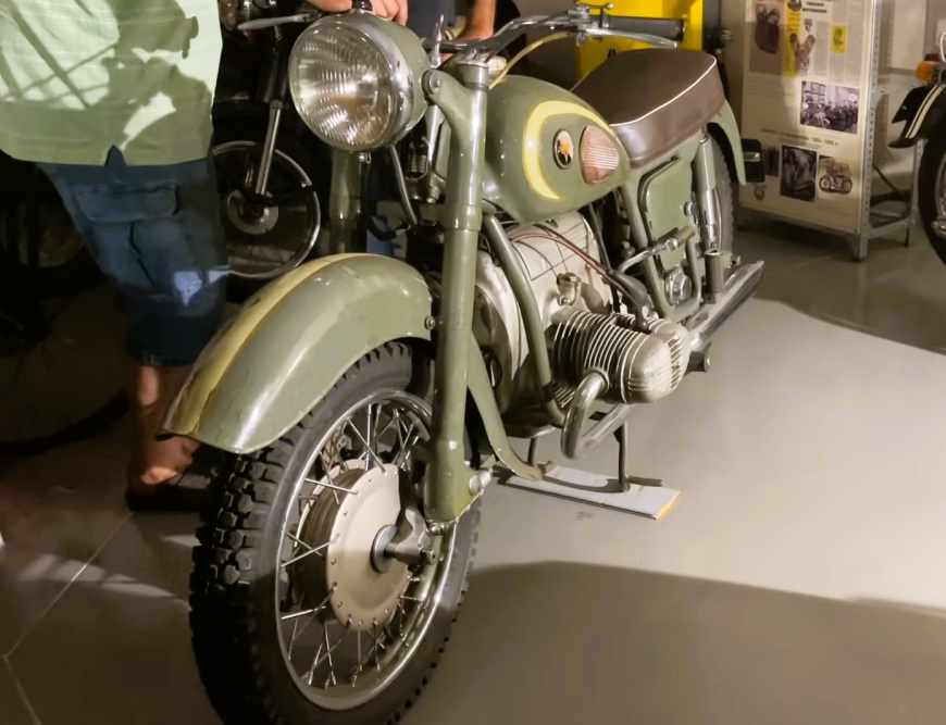 fas_m_53.jpg fas_m_53.jpg