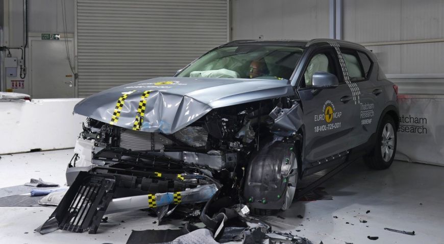 Volvo_XC40_2018_crash-test_EuroNCAP.jpg