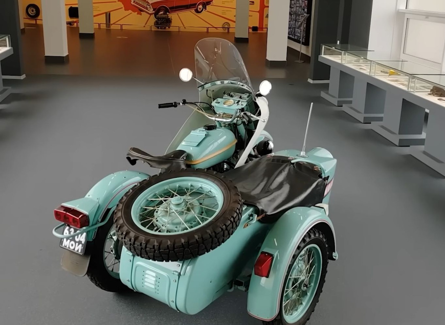 ural_m_100.jpg ural_m_100.jpg