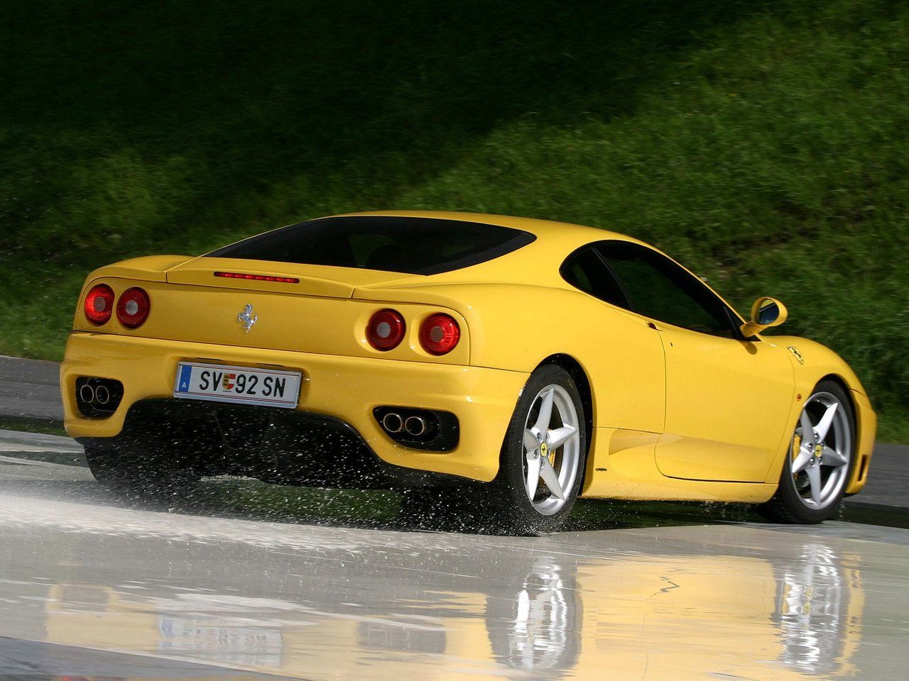 Из этого Ferrari 360 сделали грозное авто для ралли