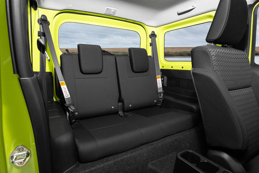 zadniy_ryad_salona_Suzuki Jimny.jpg zadniy_ryad_salona_Suzuki Jimny.jpg