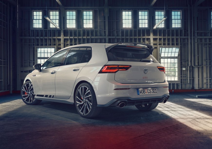 VW-Golf-GTI-Clubsport-2.jpg