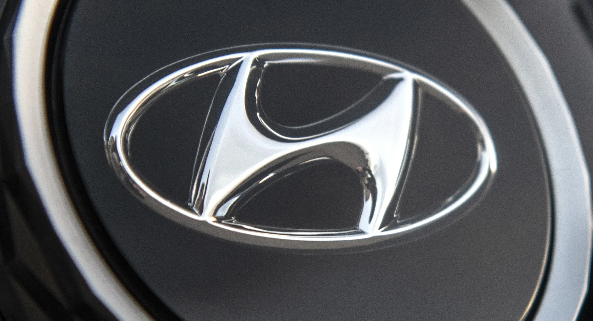 Hyundai-Logo.webp