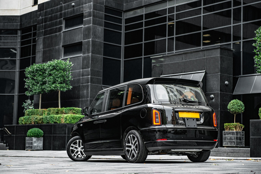 Kahn-London-Taxi-TX5-5.jpg