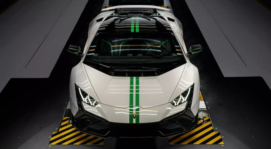 Lamborghini-Huracan-60th-Anniversary-Special-Editions-6.webp