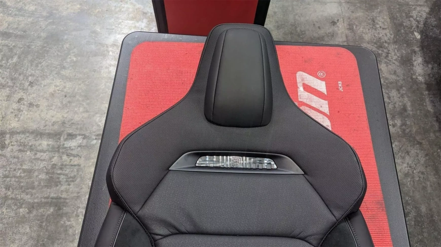 Tesla-sports-seats-v2-2048x1152.webp