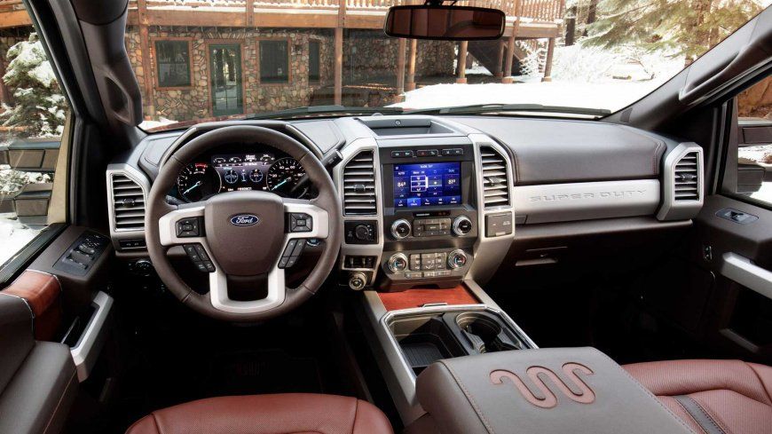 2020-ford-super-duty-interior.jpg