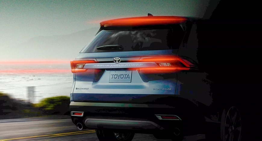 2024-Toyota-Grand-Highlander-Teaser-2.webp