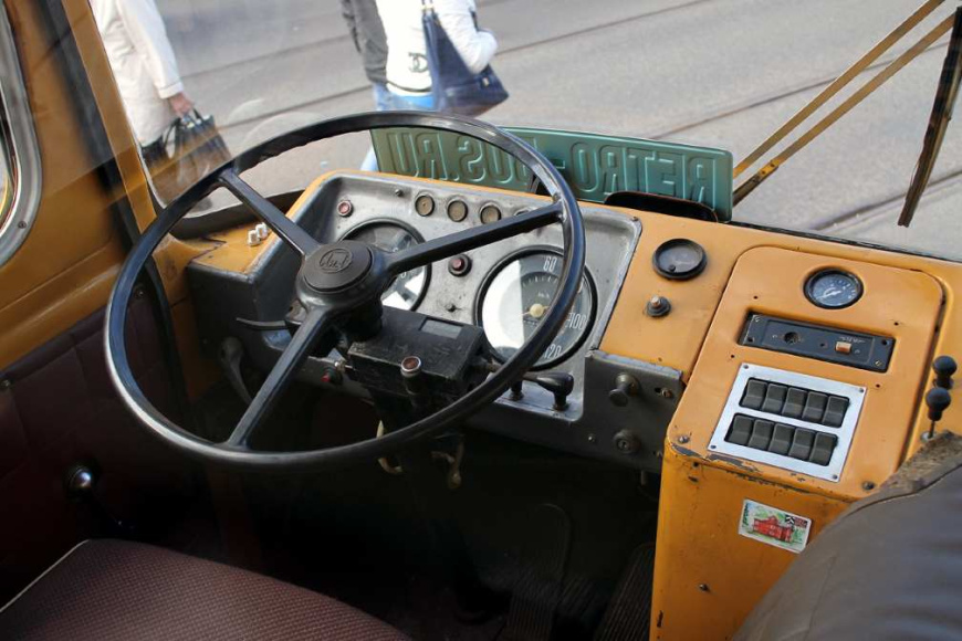 LIAZ_677_kabina.jpg LIAZ_677_kabina.jpg